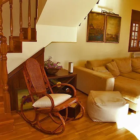 Premium Habitat La Tordera 度假居
