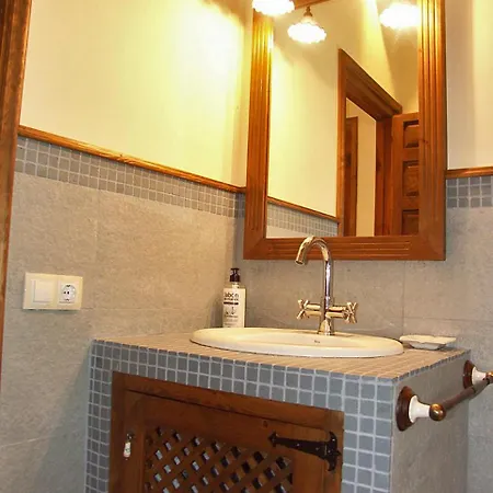 Premium Habitat La Tordera 度假居 *